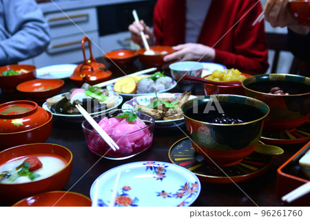 New Year's dishes in Japanese homes New Year's dishes in Japanese homes 96261760