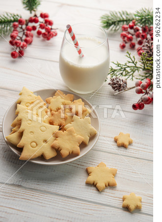 Tasty homemade Christmas cookies 96262234