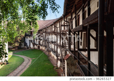 Prejmer fortified church preserved until today as a whole is 270 four-story residential rooms 96265327
