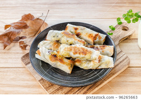 Baked sweet potato filling 96265663