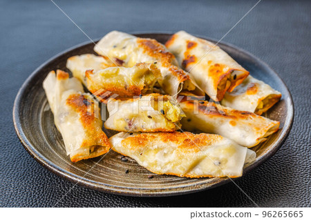 Arranged Cuisine Wrapped in Sweet Potato Bean Paste 96265665