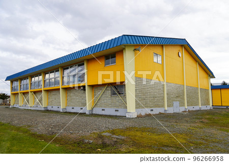 Nanporo Municipal Nanporo Elementary School (formerly closed) 96266958