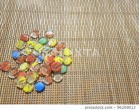 Landscape with scattered marbles Landscape with scattered marbles 96269012