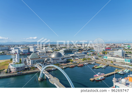 View from Nagoya Port Garden Wharf, Port Building <Nagoya City, Aichi Prefecture> View from Nagoya Port Garden Wharf, Port Building <Nagoya City, Aichi Prefecture> 96269747