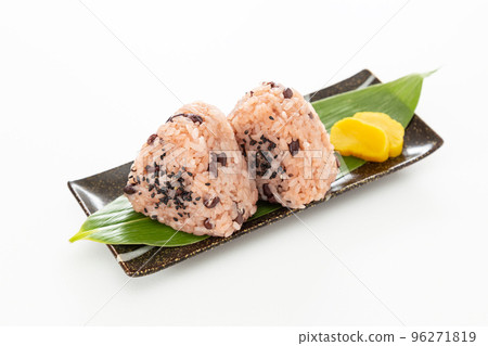 飯糰白色背景 飯糰白色背景 96271819