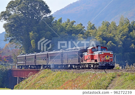Yamaguchi Line Chomonkyo - Watagawa JR West DD51-1043 + Series 35 4000 Series DL Yamaguchi 96272239