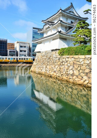Takamatsu Castle turret and Kotoden 96274663