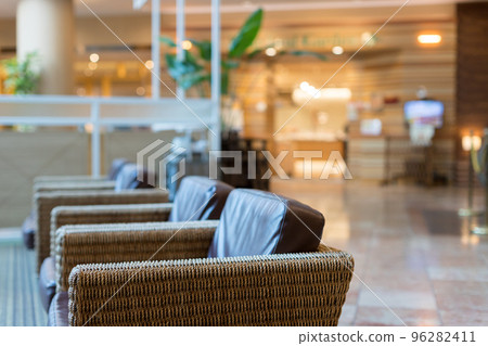 酒店大堂休息椅風景 96282411