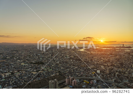 The view from Osaka Abeno Harukas, the cityscape bathed in the setting sun The view from Osaka Abeno Harukas, the cityscape bathed in the setting sun 96282741