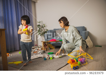 Childcare stress image Childcare stress image 96283979