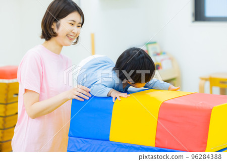運動課幼兒 96284388