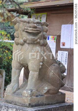Komainu (Agyo Statue) (Kishiki Shrine/11-30 Kishikicho, Kishiwada City, Osaka Prefecture) 96285388