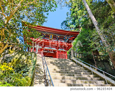 Kunozan Toshogu Shrine (Romon) 96285404