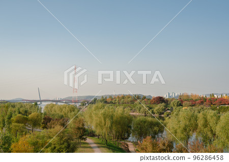 Seonyudo Han river Park autumn nature scenery in Seoul, Korea Seonyudo Han river Park autumn nature scenery in Seoul, Korea 96286458