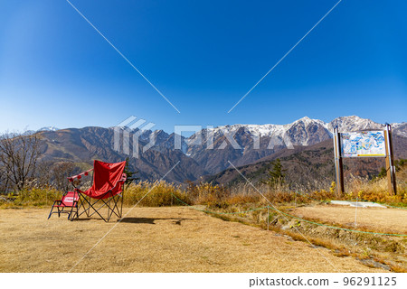 白馬岩岳避暑山莊的白馬三山 96291125