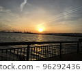 和歌山白濱町海上日落 96292436