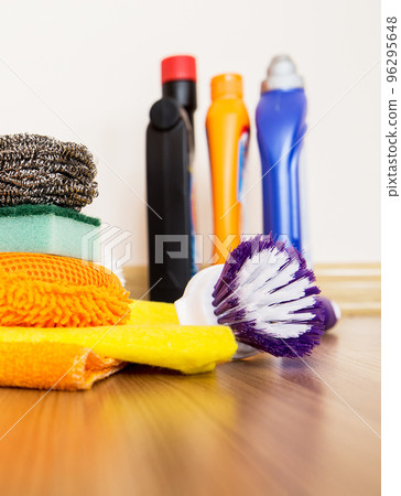 cleaning equipment 96295648