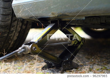 Pantograph jack tire replacement Pantograph jack tire replacement 96297965