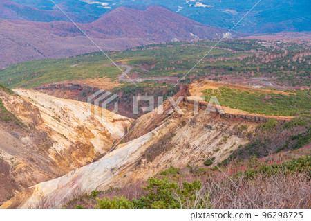 (山形縣)藏王岡的侵蝕火山口 (山形縣)藏王岡的侵蝕火山口 96298725
