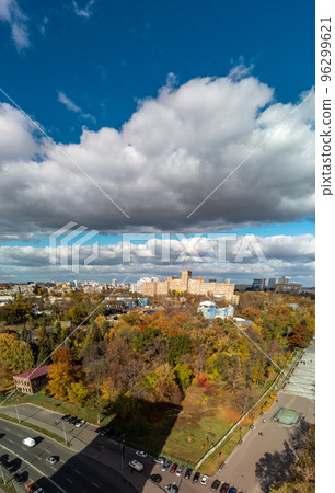 Autumn aerial Cascade in city park Kharkiv Ukraine Autumn aerial Cascade in city park Kharkiv Ukraine 96299621