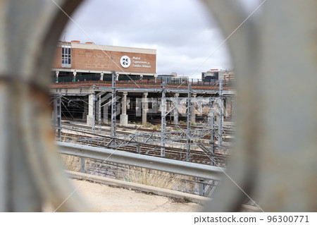 Train. Train tracks. Train entering a station. Subway leaving the station. Means of transport in Madrid, in Spain. Horizontal photography. Train. Train tracks. Train entering a station. Subway leaving the station. Means of transport in Madrid, in Spain. Horizontal photography. 96300771
