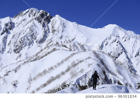 Mt. Goryu in the Silver Mountain Snow Mountain Climbing Mt. Goryu in the Silver Mountain Snow Mountain Climbing 96301834