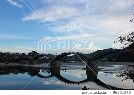 Kintai Bridge sightseeing! Yokoyama, Iwakuni City, Yamaguchi Prefecture, Japan's Four Seasons, Kintaikyo Bridge Kintai Bridge sightseeing! Yokoyama, Iwakuni City, Yamaguchi Prefecture, Japan's Four Seasons, Kintaikyo Bridge 96301879