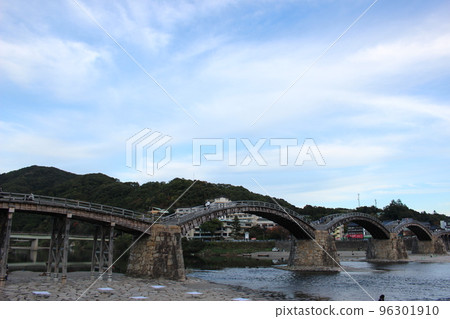 Kintai Bridge sightseeing! Yokoyama, Iwakuni City, Yamaguchi Prefecture, Japan's Four Seasons, Kintaikyo Bridge Kintai Bridge sightseeing! Yokoyama, Iwakuni City, Yamaguchi Prefecture, Japan's Four Seasons, Kintaikyo Bridge 96301910