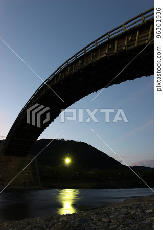 Kintai Bridge sightseeing! Yokoyama, Iwakuni City, Yamaguchi Prefecture, Japan's Four Seasons, Kintaikyo Bridge Kintai Bridge sightseeing! Yokoyama, Iwakuni City, Yamaguchi Prefecture, Japan's Four Seasons, Kintaikyo Bridge 96301936