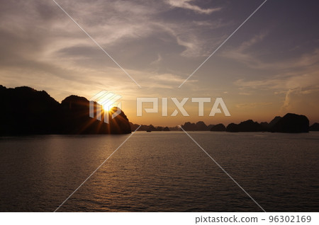Sunset in Halong Bay, Vietnam. Sunset in Halong Bay, Vietnam. 96302169