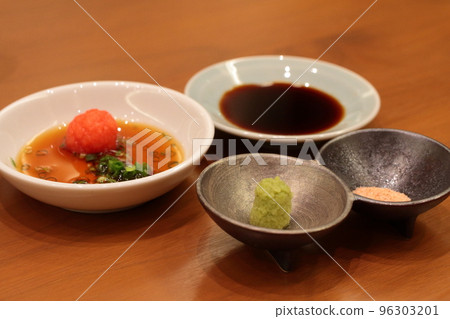 Various condiments on stylish Japanese plates Various condiments on stylish Japanese plates 96303201