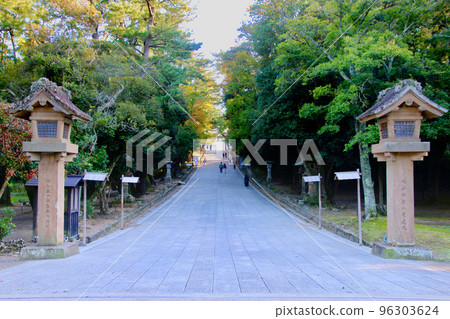 下坡路/出雲大社（島根縣出雲市） 96303624