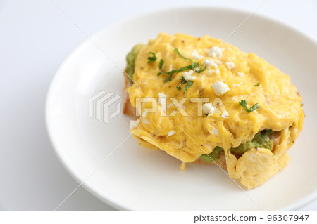 Avocado and scrambled eggs toast Avocado and scrambled eggs toast 96307947