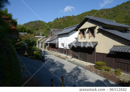 Okusaga in autumn, the approach to Mt. Atago, Sagano, Ukyo Ward, Kyoto City Okusaga in autumn, the approach to Mt. Atago, Sagano, Ukyo Ward, Kyoto City 96312682