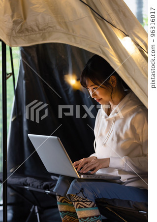 Home Camp Telework Workation 96316017