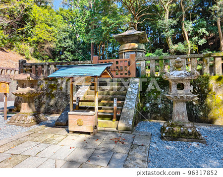 Kunozan Toshogu Shrine (Shrine) 96317852