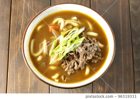 大蔥牛肉咖哩烏冬面鳥瞰圖 96319331