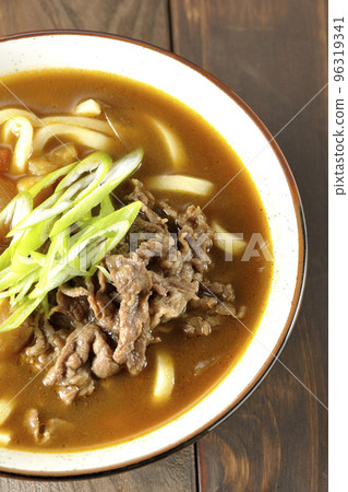大蔥牛肉咖哩烏冬面鳥瞰圖 96319341