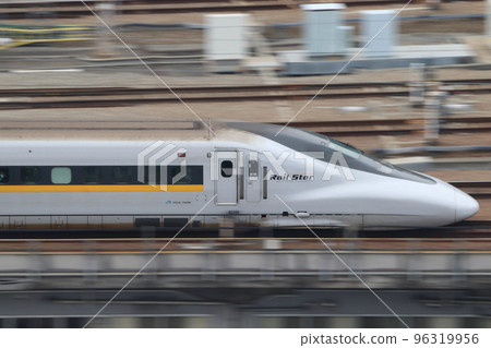 Sanyo Shinkansen Series 700 departing from Shin-Osaka Station 96319956