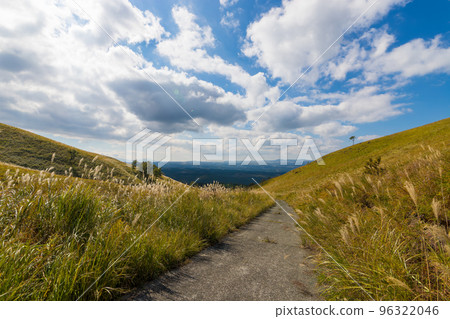 Daytime view of Minamioguni Town (Minamioguni Town, Kumamoto Prefecture) 96322046