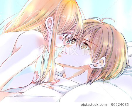 早上嬉戲的男女情侶 96324085
