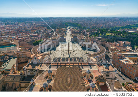 St. Peter's Square 96327523