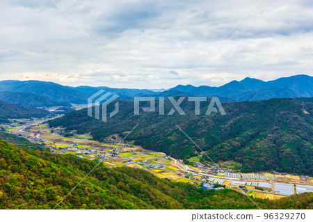 沒有云海的荒谷山（廣島縣廣島市淺田區白木町） 96329270