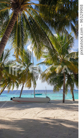 Bungalow in the Maldives 96329908