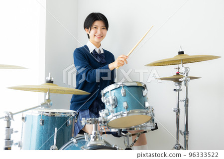 鼓手高中女生鼓班 鼓手高中女生鼓班 96333522