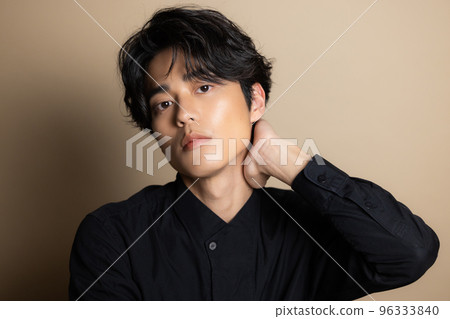 Men's beauty image 96333840