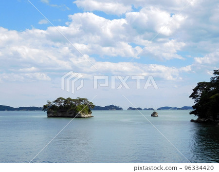 Three Views of Japan Matsushima Sea 96334420