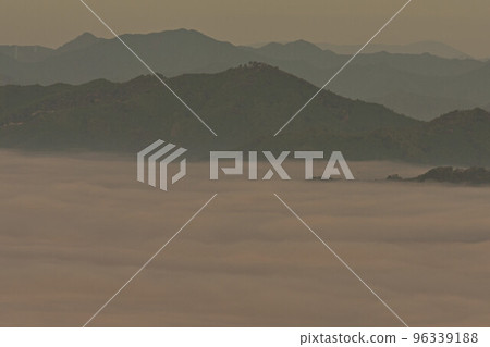 八神城的雲海 八神城的雲海 96339188