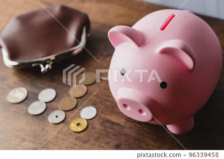 US dollar banknotes and calculator US dollar banknotes and calculator 96339458