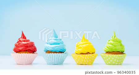Colorful cupcakes 96340035
